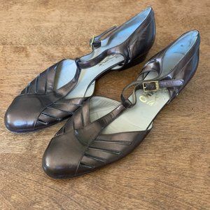 Vintage Salvatorre Ferragamo T-Straps